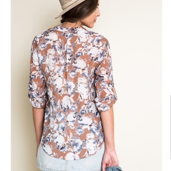 CLAIRE FLORAL FAUX WRAP TOP - Picture 3 of 8